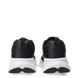 Championes urbanos Umbro Dash W, color negro con detalles en blanco, confeccionados en material sintético y textil, con logo de la marca en los laterales y suela de goma.