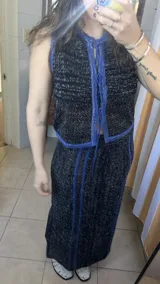 Chaleco tejido calado negro con lurex.