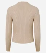 Blusa marrón de punto con cuello alto y manga larga.