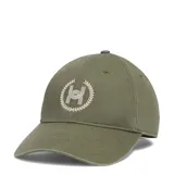 Gorro verde oliva con logo bordado en blanco.