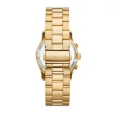 Reloj Michael Kors modelo Runway, color dorado, con caja redonda de 38mm, cronógrafo, función de fecha, cristal mineral y pulsera de acero con cierre desplegable. Resistente al agua hasta 100 metros.