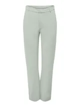 Pantalón de vestir color verde claro, de corte recto, con bolsillos laterales y cierre de gancho.