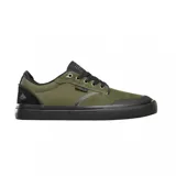 Zapatillas de skate color verde militar, con detalles en negro y suela de goma.
