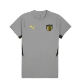 Remera gris de hombre, marca Puma, del Club Atlético Peñarol, con logo de Puma bordado en amarillo y escudo del club estampado en el pecho.