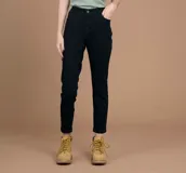 Pantalón de jean gris oscuro, corte skinny y tiro medio.