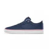 Championes Etnies Blitz de lona azul con detalles en rojo y suela de goma color caramelo.