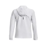Campera deportiva Under Armour Outrun The Storm negra, impermeable y resistente al viento, con capucha, cierre frontal completo, bolsillos laterales con cremallera, aberturas en la espalda para mayor transpirabilidad y detalles reflectantes.