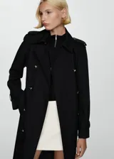 Minifalda color crudo de tejido mezcla de algodón con forro interior y cierre lateral de cremallera.