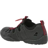 Sandalia deportiva de cuero color marrón con ajuste elástico y suela de goma negra.