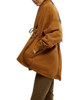 Kimono de algodón color camel/marrón, de silueta oversized y largo, con cuello chal, ajuste de cordón en la cintura y puños acanalados.