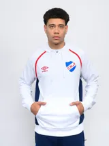 Canguro blanco de felpa con capucha, recortes laterales en azul marino, detalles en rojo en hombros y logo del Club Nacional de Football bordado en el pecho.