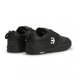Championes Etnies Camber Michelin negros con logo blanco en el lateral y suela Michelin.