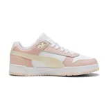 Championes retro de hombre inspirados en la cultura pop y el estilo de basketball, con parte superior construida en materiales reciclados y plantilla SoftFoam+ para mayor comodidad.