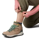 Pantalón de trekking color verde oliva, convertible en short, con tecnología Omni-Shield que repele la humedad y resiste las manchas.