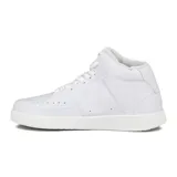 Zapatillas blancas tipo urbanas de caña alta con detalles perforados.