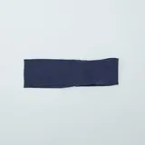 Diadema de punto color azul, con diseño cómodo para el cabello.