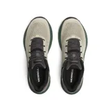 Championes de trail running Merrell Nova 4, color beige con detalles en negro, gris y verde.