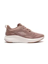 Championes Umbro modelo Sprint para mujer, color rosado/malva, con capellada de malla transpirable y logo Umbro en el lateral. Poseen una suela gruesa blanca con detalles en goma color caramelo en la parte inferior.
