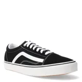 Championes de corte bajo en color negro con detalles en blanco, ideales para un look urbano.