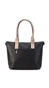 Cartera de mano color beige con divisiones y detalles en marrón y blanco. Tiene correa corta, correa larga ajustable, bolsillo trasero y bolsillos internos.