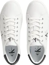 Zapatillas urbanas Calvin Klein Jeans modelo Cupsole, color blanco con detalles en negro en el talón y logo CK estampado en el lateral. Confeccionadas en cuero sintético y suela de goma.