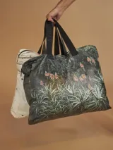 Bolso reutilizable de gran tamaño, fabricado en 100% Tyvek, con estampado floral.