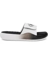 Sandalias Under Armour Ignite Pro 8 SL, color negro con suela blanca y logo en la tira superior.