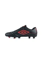 Championes de fútbol Umbro modelo Classico III HG para hombre, color azul marino con detalles y logo en naranja. Presentan una suela con tapones moldeados fijos (HG) para césped firme.