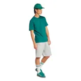 Remera Adidas Q12 Ts color verde con logo bordado en el pecho.