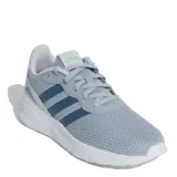 Championes Adidas Lift Style Mns grises con detalles en azul y suela blanca.