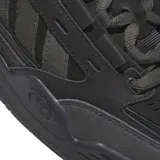 Championes urbanos Adidas ADI2000 color negro, con detalles en cuero y gamuza.