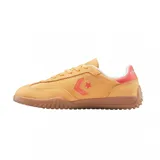 Zapatillas Converse Run Star Trainer OX color amarillo con detalles en rojo y suela marrón.