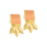 Aros de plata 925 bañada en oro de 18k con piedra rectangular de jade naranja.