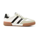 Championes urbanos American Sport Resh Core, color blanco con detalles en negro y gris. Presentan tres tiras laterales negras y suela marrón.