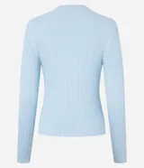 Blusa marrón de punto con cuello alto y manga larga.
