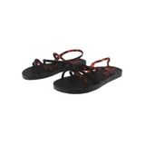 Sandalias Ipanema Diversa Verao con base negra y tiras finas color carey y negro trenzado.