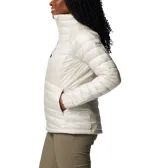 Campera puffer Columbia Labyrinth Loop color crema, con cierre frontal, cuello alto y bolsillos laterales con cierre.