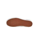 Zapatillas Vans Brooklyn LS Platform negras con detalles en blanco, suela de plataforma y cierre con cordones. Inspiradas en los clásicos de Vans y el estilo de las zapatillas de salón.