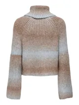Sweater de punto con cuello alto y mangas raglán, con diseño degradado en tonos marrón y celeste.