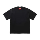 Camiseta negra Supreme con logo "Supreme" en letras blancas con borde negro en la espalda.