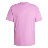 Remera Adidas All Szn color lila con logo bordado en el pecho.