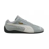 Championes Puma Speedcat OG color gris con detalles en blanco y negro.