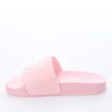 Sandalias rosadas con diseño de palmeras blancas.