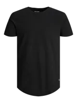 Camiseta negra de manga corta y cuello redondo, corte recto y bajo redondeado.