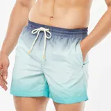 Short de baño azul con efecto degradado y cordón ajustable en la cintura.