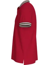 Chomba Tommy Hilfiger roja de piqué de algodón elástico, corte regular, con cuello y ribetes de las mangas a contraste con rayas blancas, marrones y doradas.
