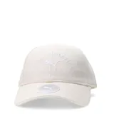 Gorra de béisbol color beige con logo de Puma Athletics bordado en blanco.