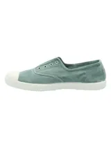 Zapatillas Natural World modelo Greece, color verde agua, sin cordones, fabricadas en España con algodón orgánico y suela de goma.