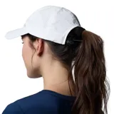 Gorra deportiva Columbia Silver Ridge IV Ball, color negro con logo de la marca bordado en blanco. Confeccionada en tejido técnico que repele la lluvia y absorbe la humedad.