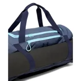 Bolso deportivo Under Armour Undeniable, color negro con logo blanco. Cuenta con doble asa de mano, correa de hombro ajustable y múltiples compartimentos con cierre.